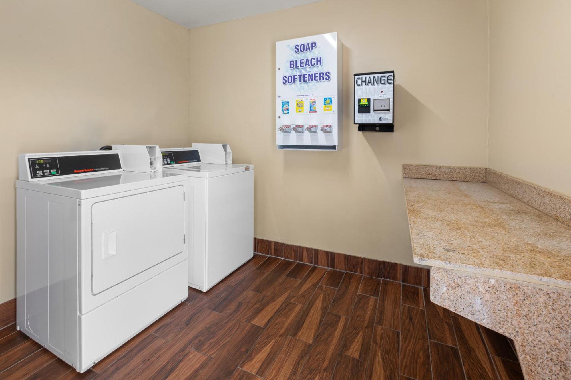 Days Inn By Wyndham Wauseon Luaran gambar